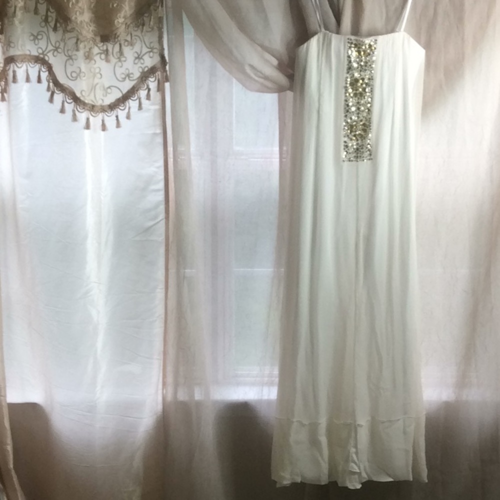 Bcbg strapless cream embroidered dress